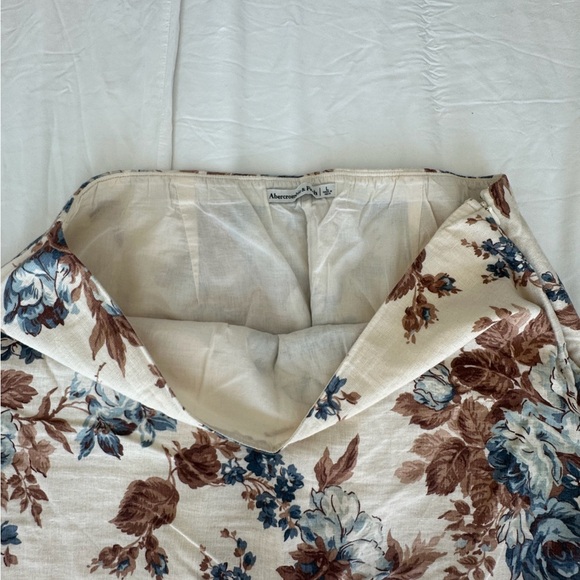 Abercrombie & Fitch Floral Pencil Skirt - Blue and Brown - Picture 3 of 6